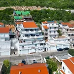 Apartment Tex Neum